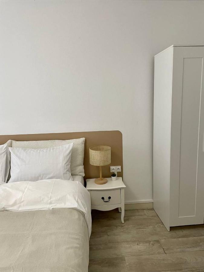 Cozy Appartement Halles Страсбург Екстериор снимка